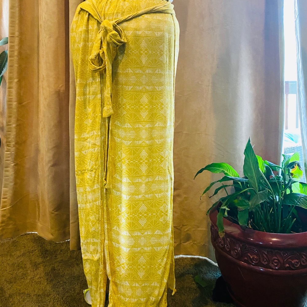 Patterned yellow maxi skirt
